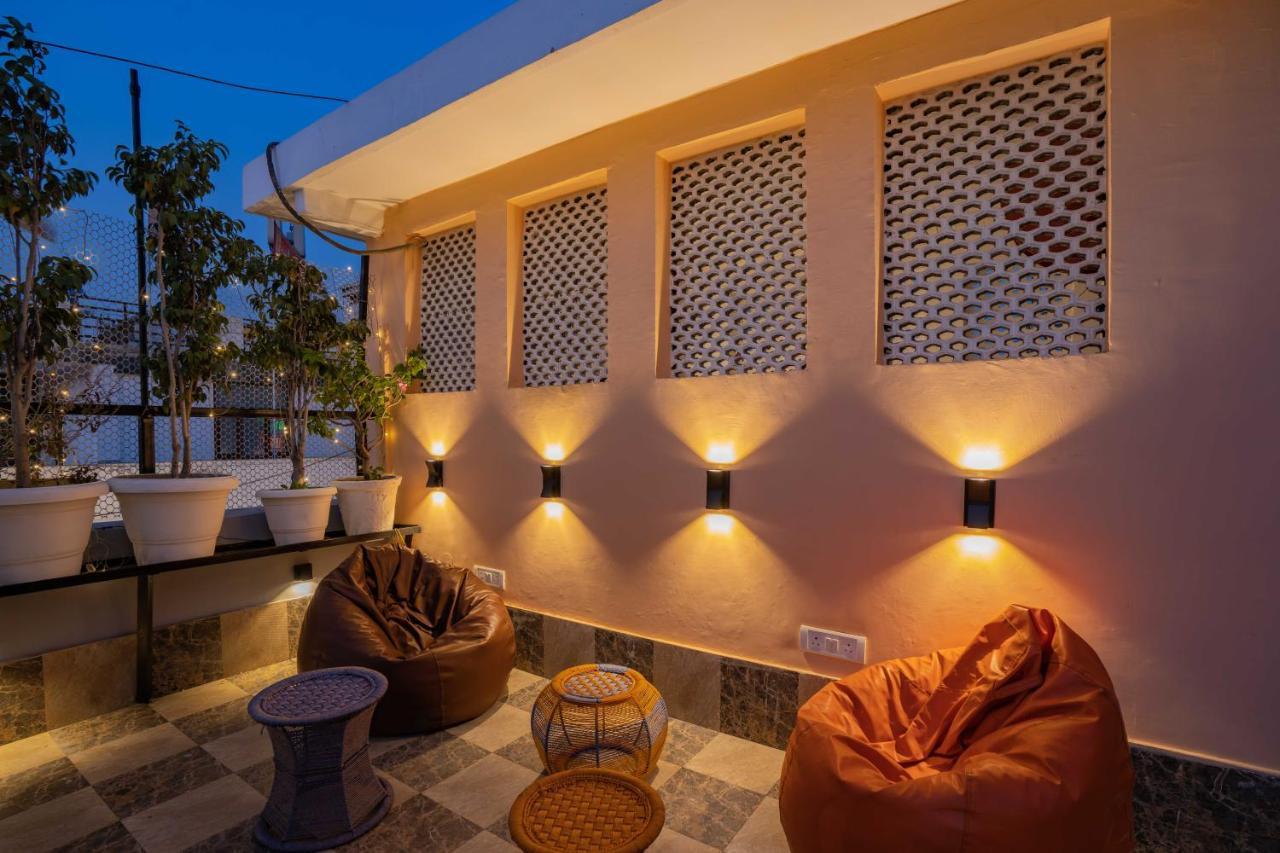 Zostel Delhi Vandrarhem New Delhi Exteriör bild